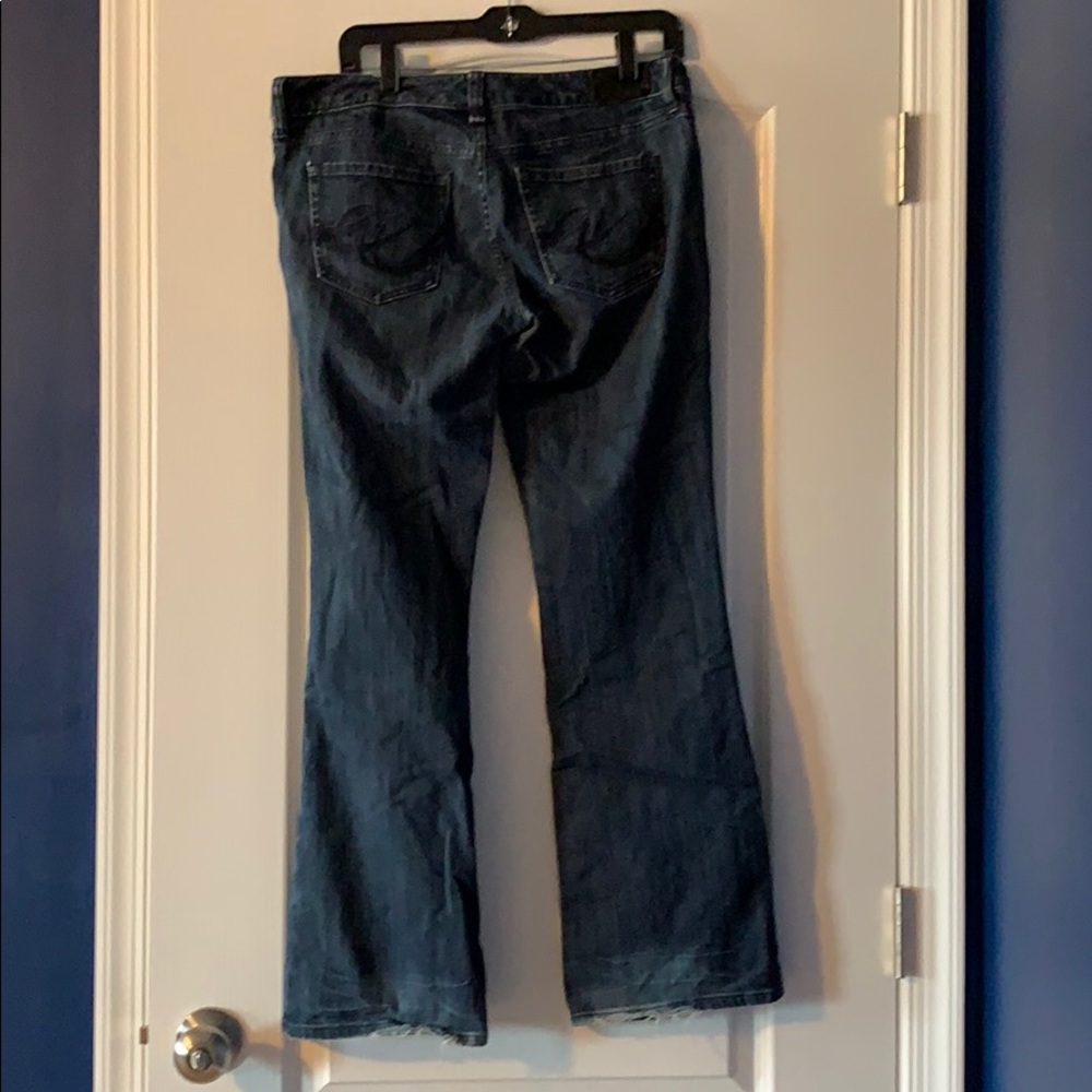 Express Jeans - Picture 3 of 6